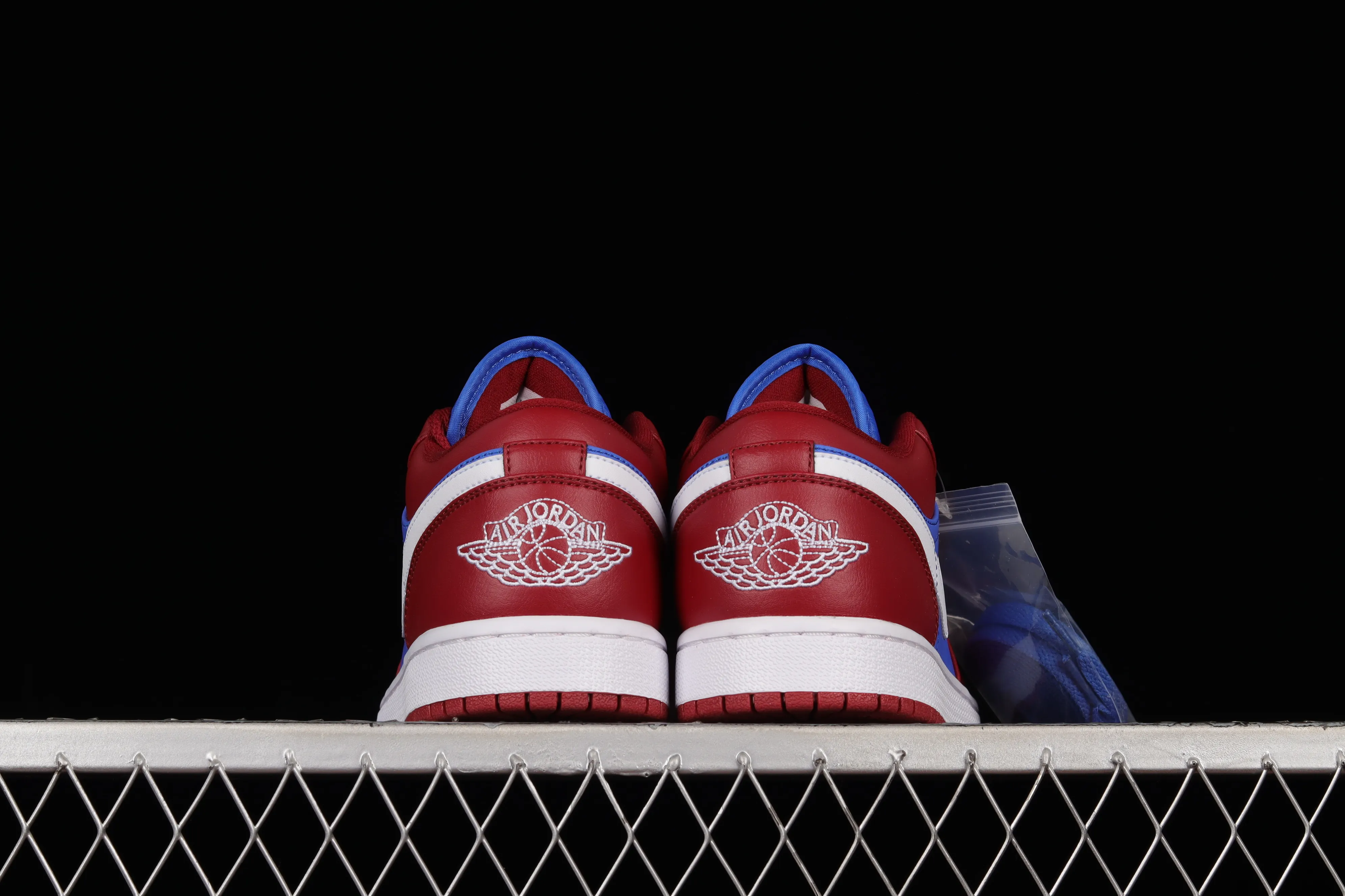 All categories Air Jordan Jordan series basketball shoes Air Jordan 1 Low Air Jordan 1 Low AJ1 Joe 1 red, blue and white swoosh color low-top basketball shoes DC0774-604